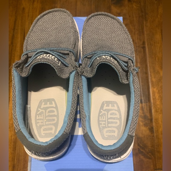 🌟EUC Kids Hey Dude Wally Sz 3 (grey/blue) - Picture 8 of 10